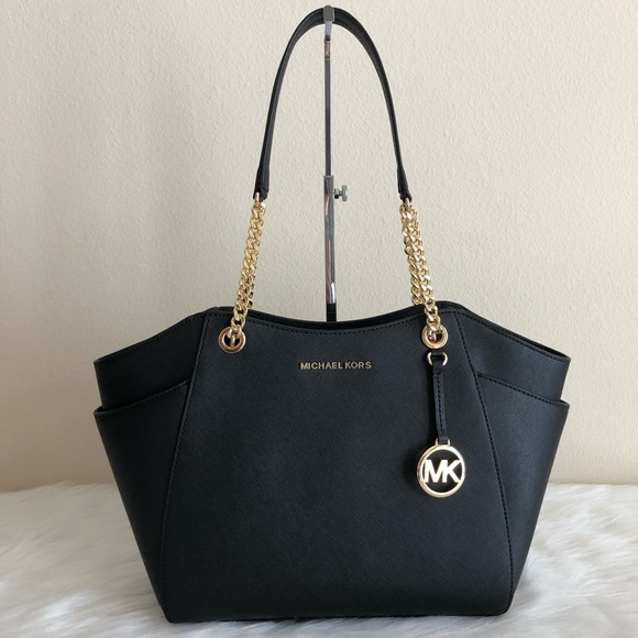 Michael Kors - Picture 1 of 8